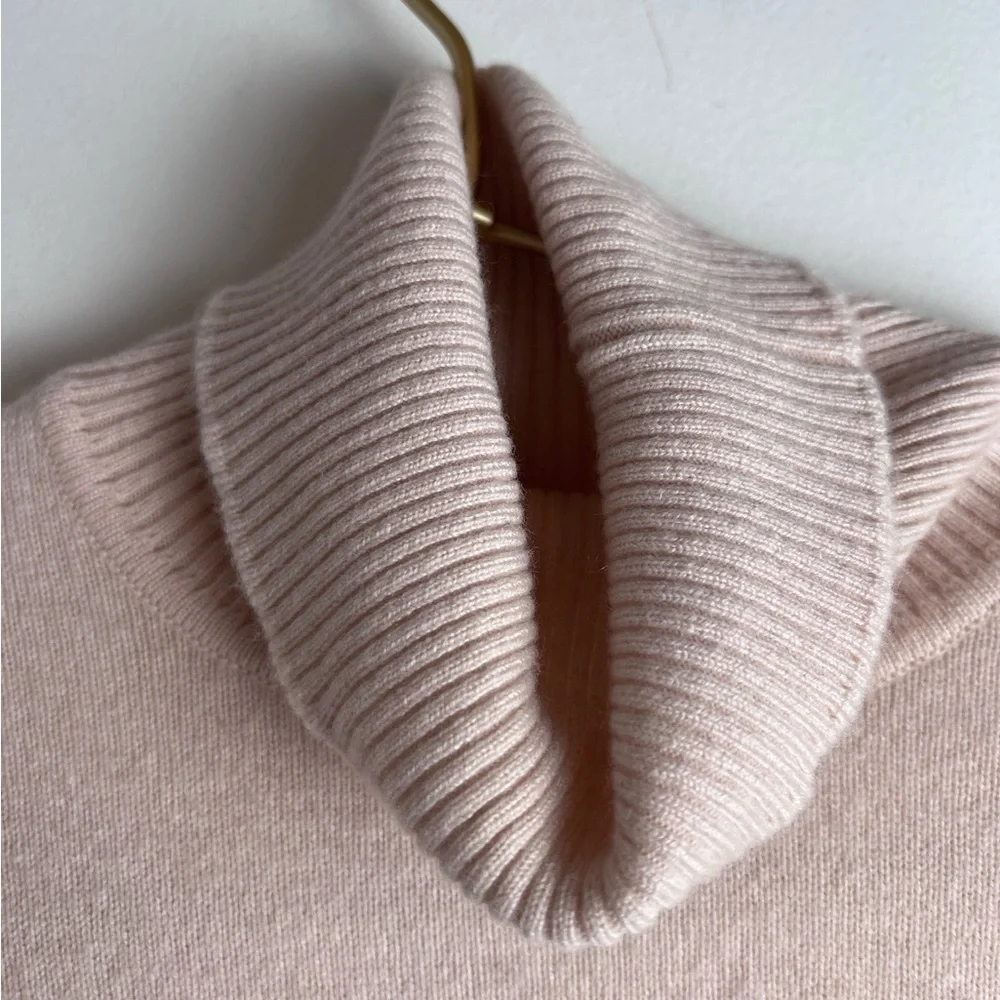 Vintage Paul Stuart Cashmere Sweater - Picture 9 of 10
